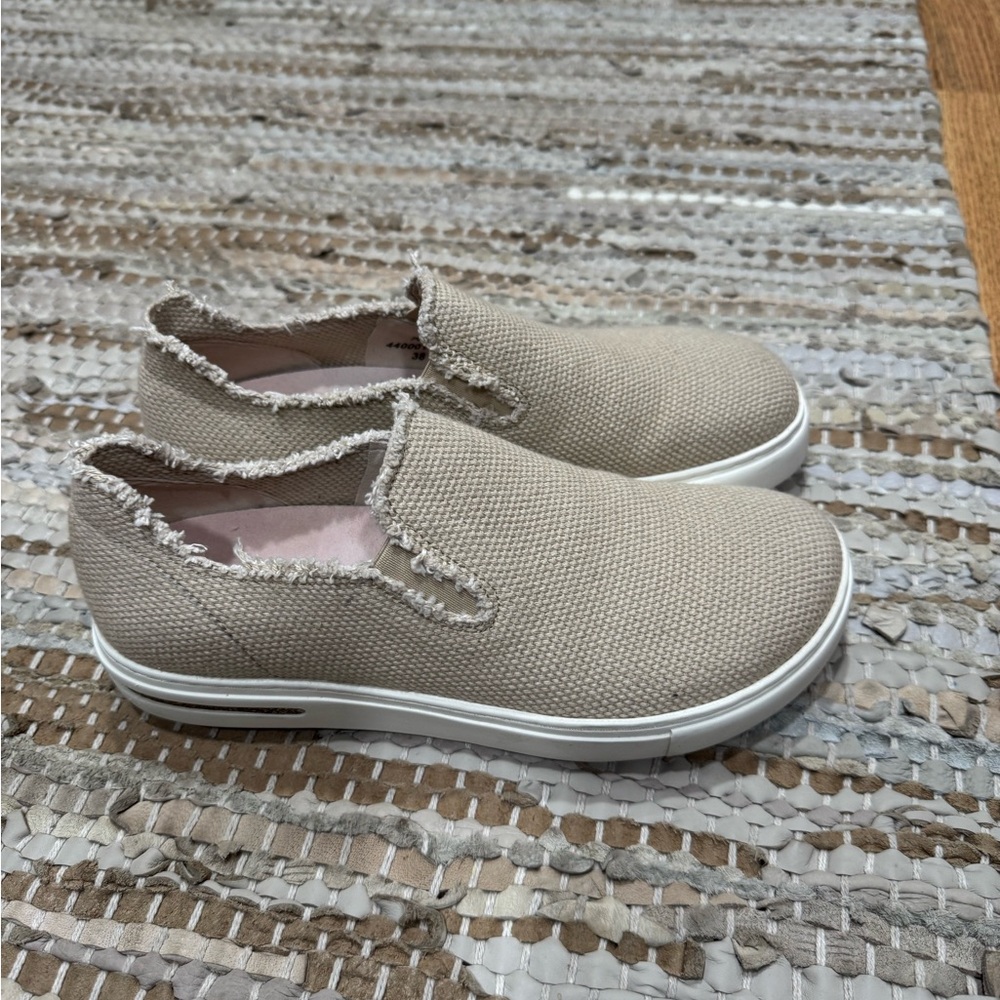 Birkenstock 38 Bend Decon Sand Oswego - Picture 2 of 5
